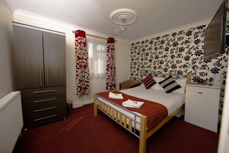 Hotel Golden By Saba 3*